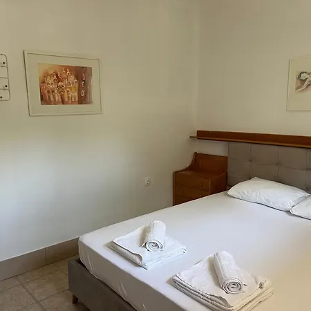 Art.villa.nike Koinira