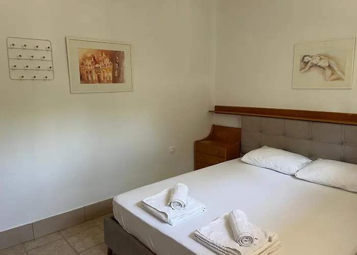 Art.villa.nike Koinira