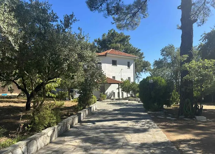 Art.villa.nike Apartment Koinira